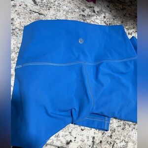 NWOT 
Wunder under 
Size 6